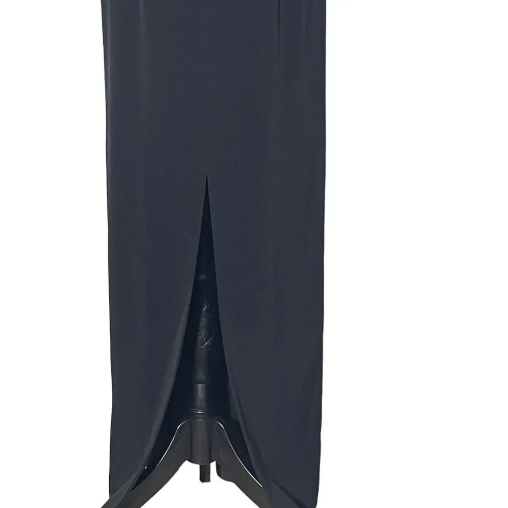 Tahari Vintage Black Low V-Neck Gown Size 6 - Picture 14 of 15